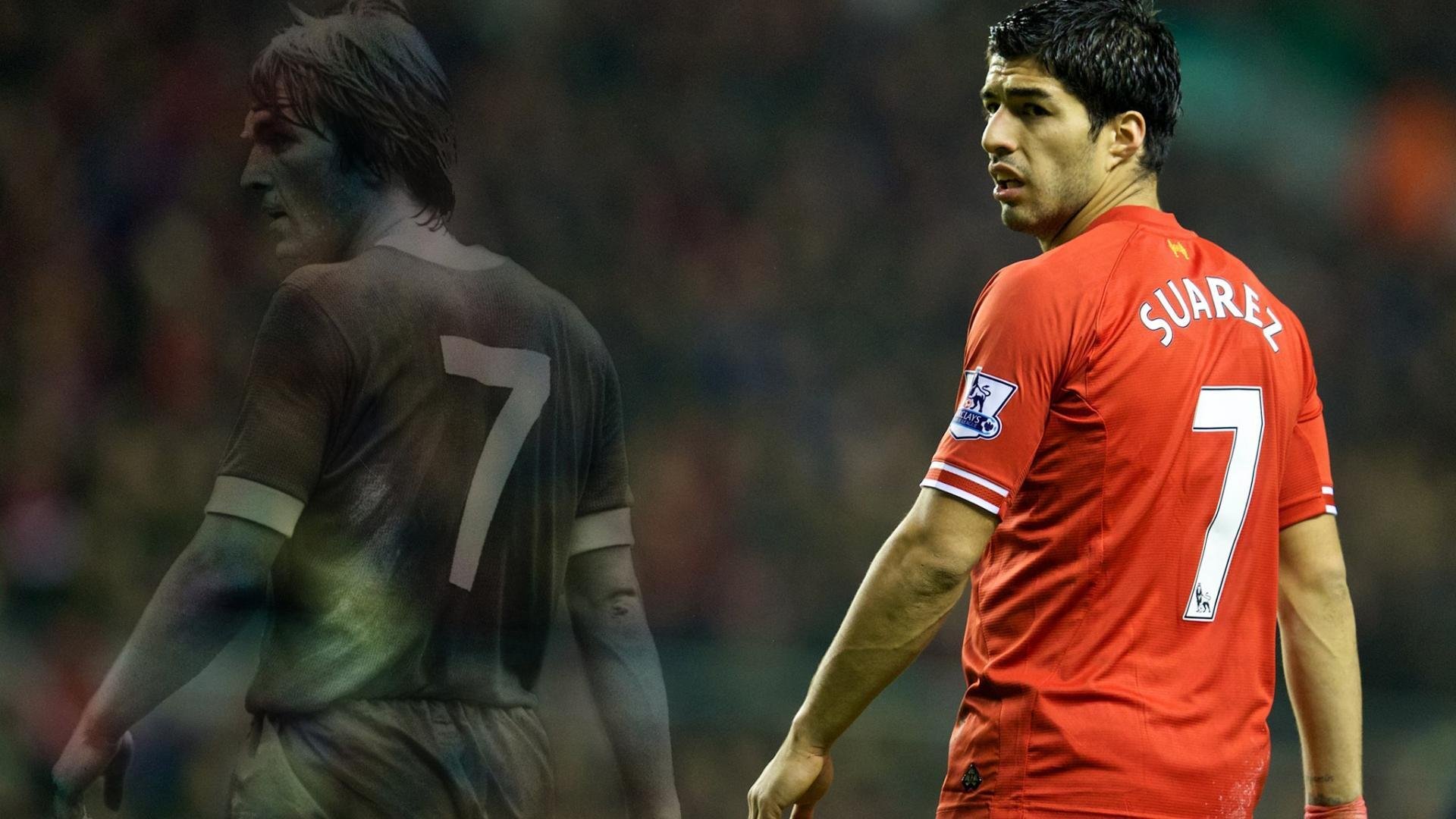 游泳队人数虽少,但质量不减,游泳队员组成一个方阵进行表演,已知方阵最外层有28人